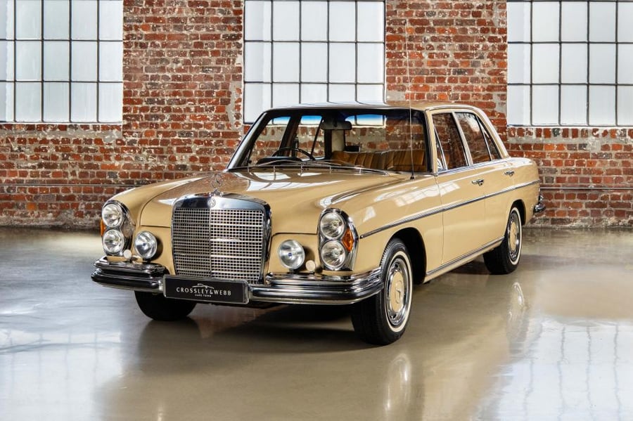 سير مروحة مرسيدس ألماني رقم AVX13x920