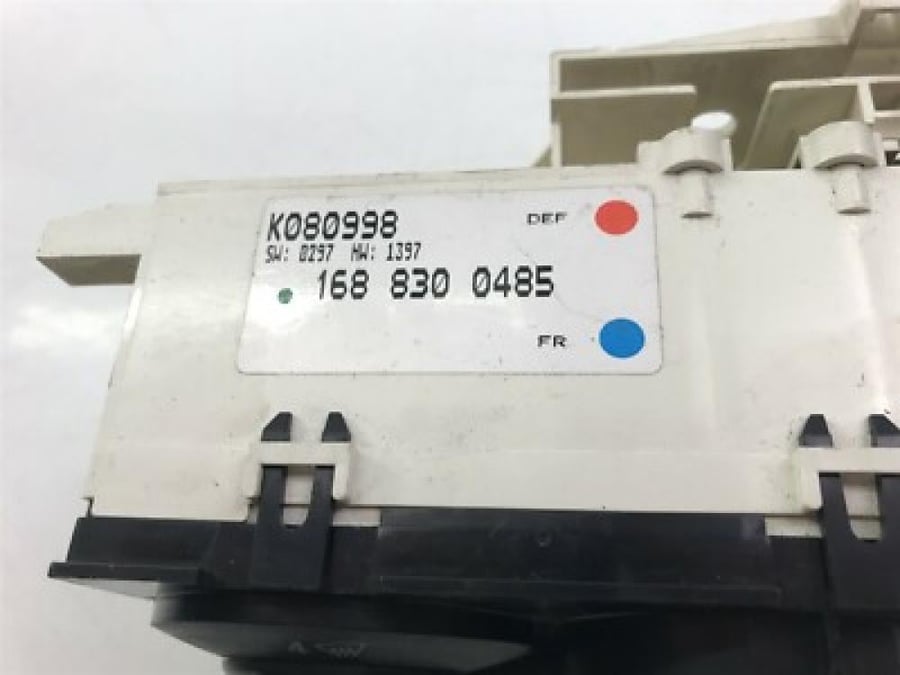 مفتاح مكيف مستعمل مرسيدس 168 رقم 1688300485