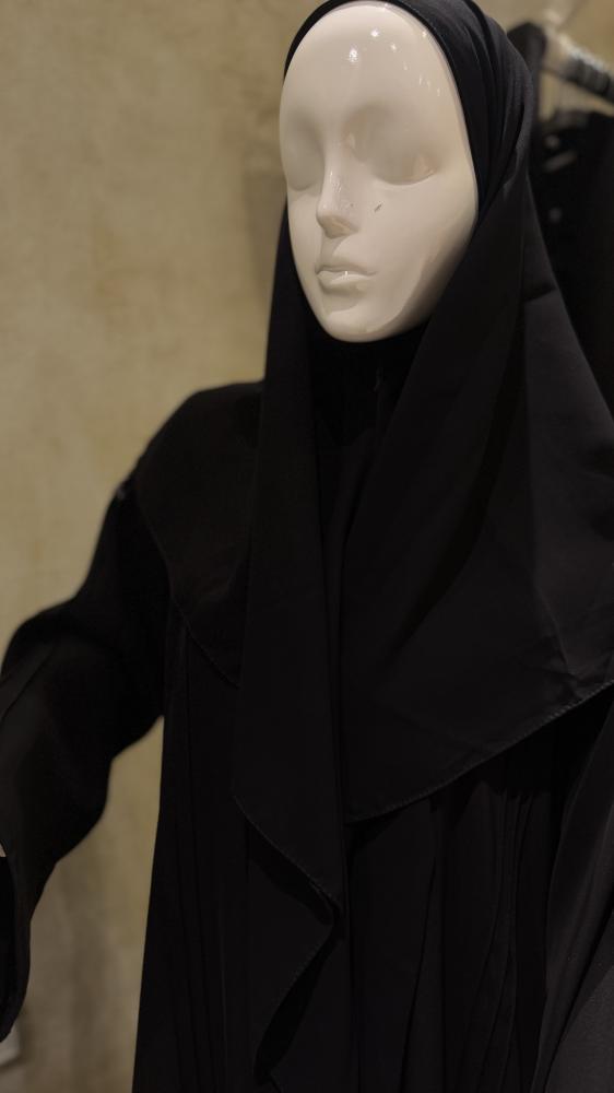 Triangular hijab