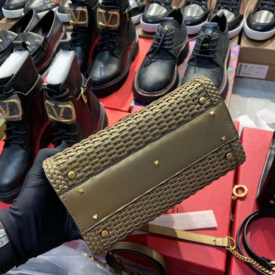 VALENTINO