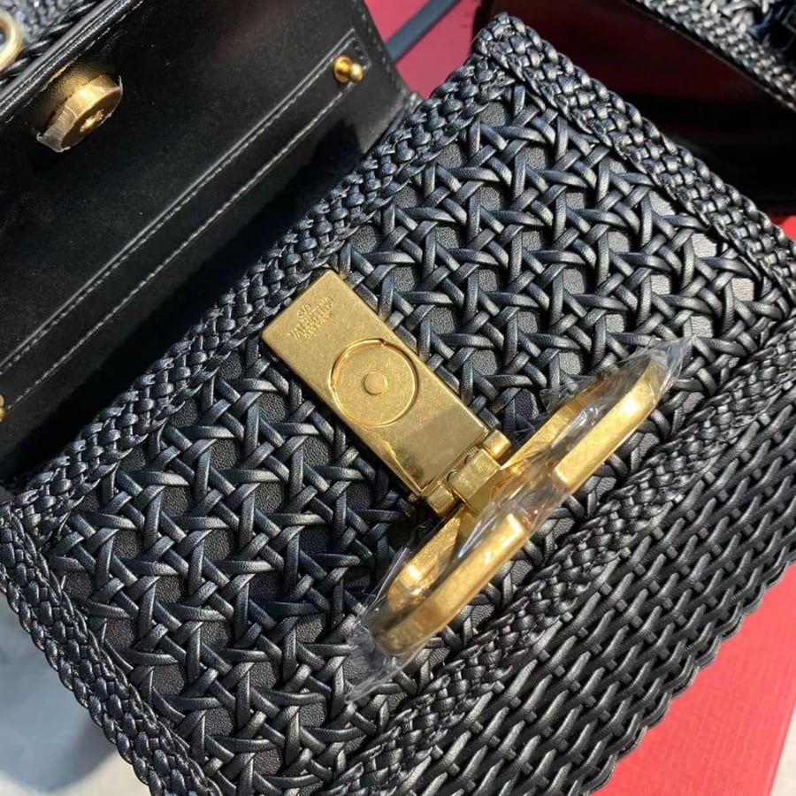 VALENTINO
