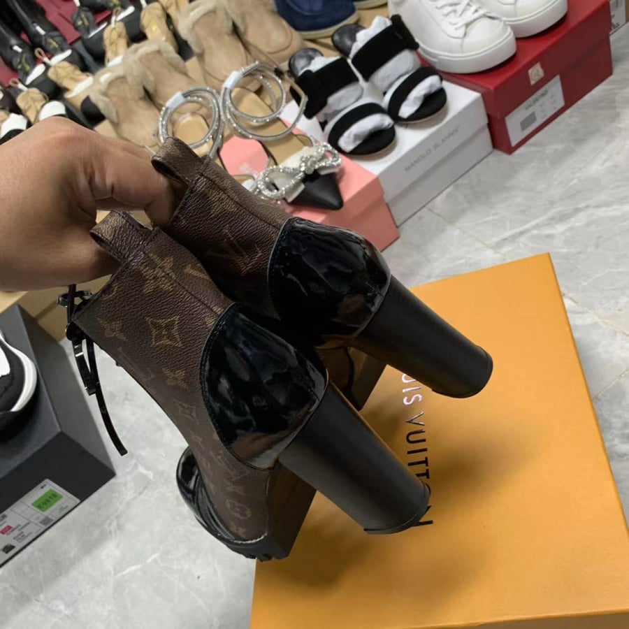 louis vuitton Shoes