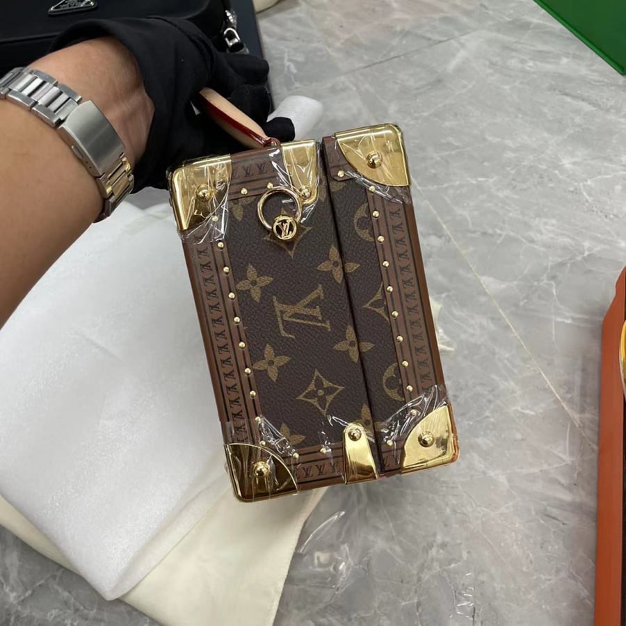 LOUIS VUITTON BOX