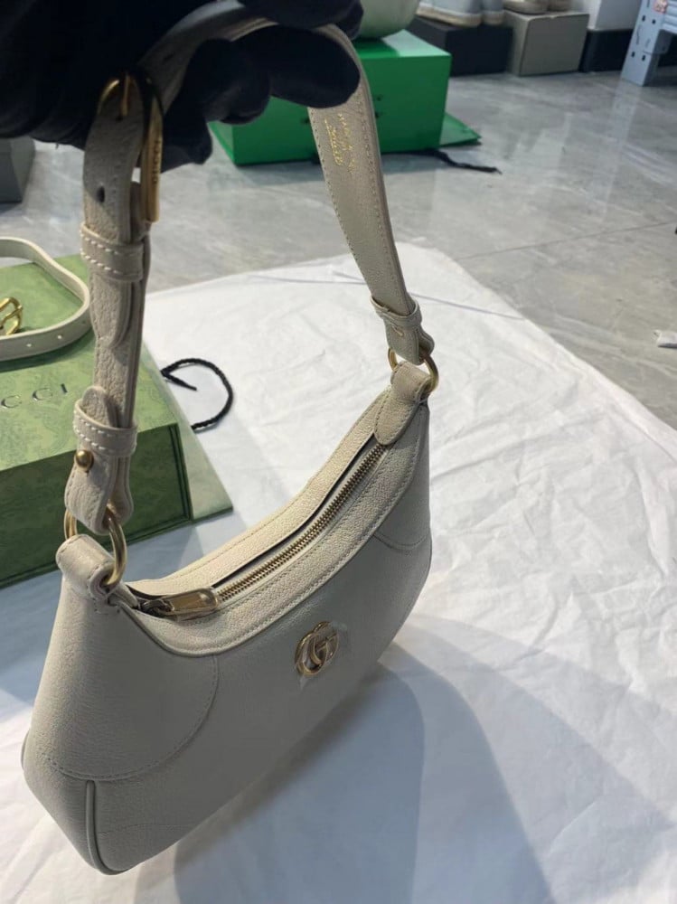 GUCCI Aphrodite Small Shoulder Bag