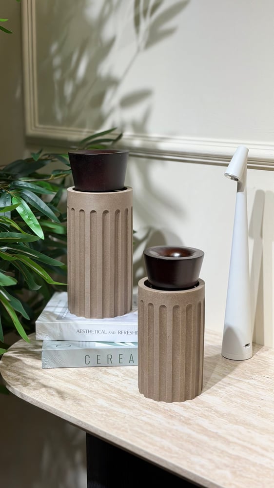 A fragrant marble diffuser