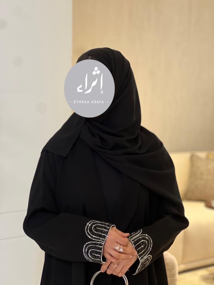 عباية كريب مع شك