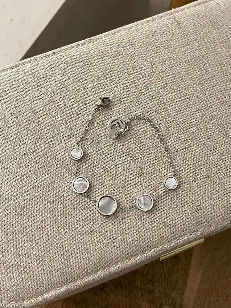 سوارة FENDI ماستر