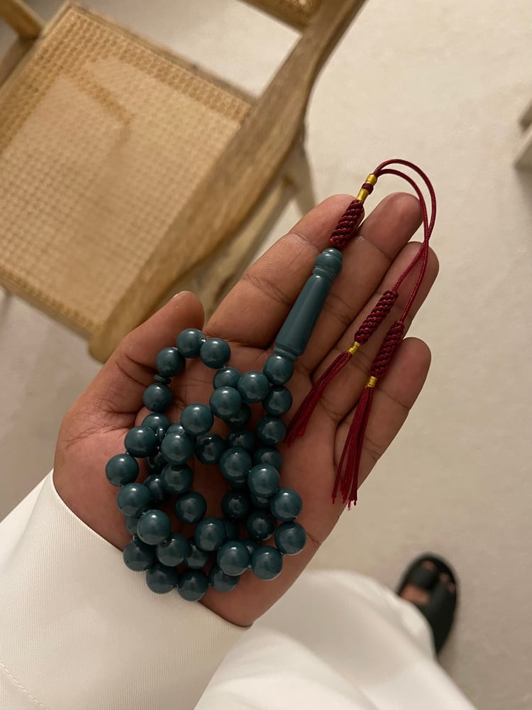 سبحة بكلايت بلون مميز