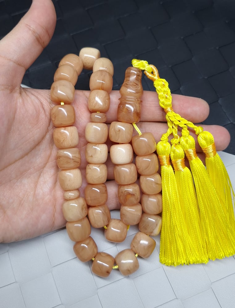 سبحة سندلوس بلون بني