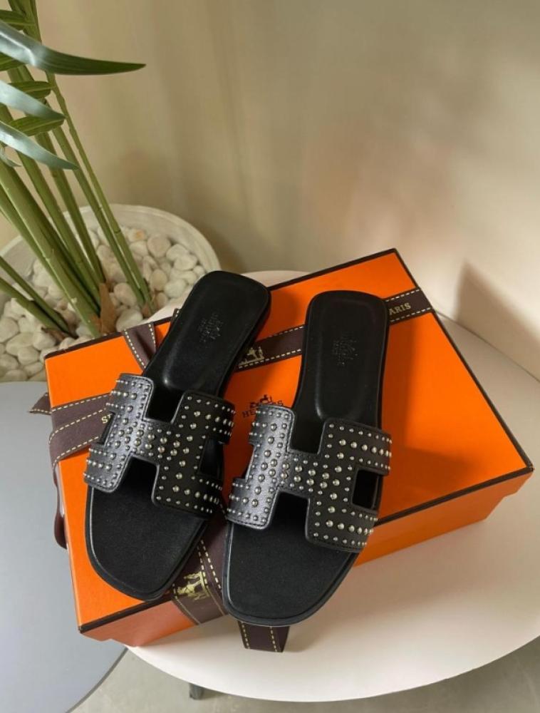 Hermes women