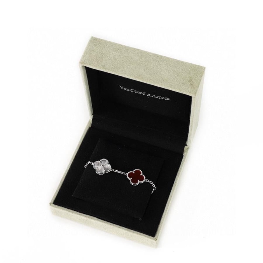 Van cleef Arpels four-leaf clover bracelet