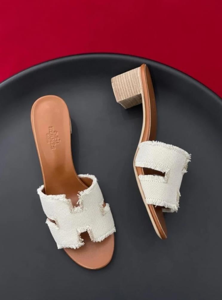 Hermes women