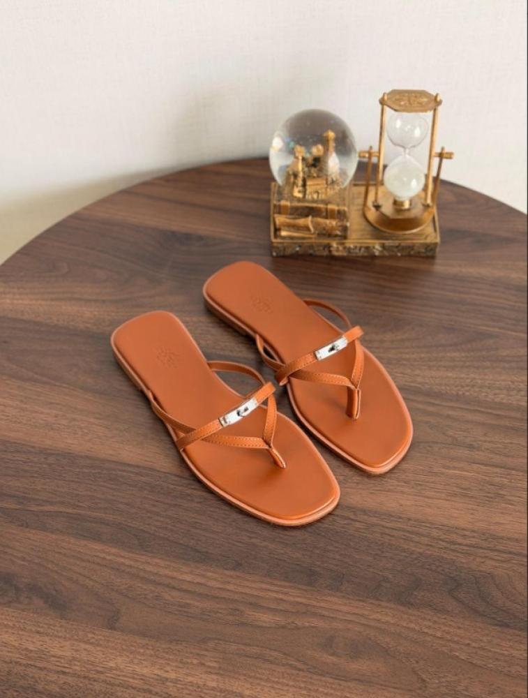 Hermes women