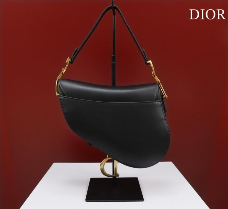 Dior Saddle Bag with Strap in black grained calfskin,