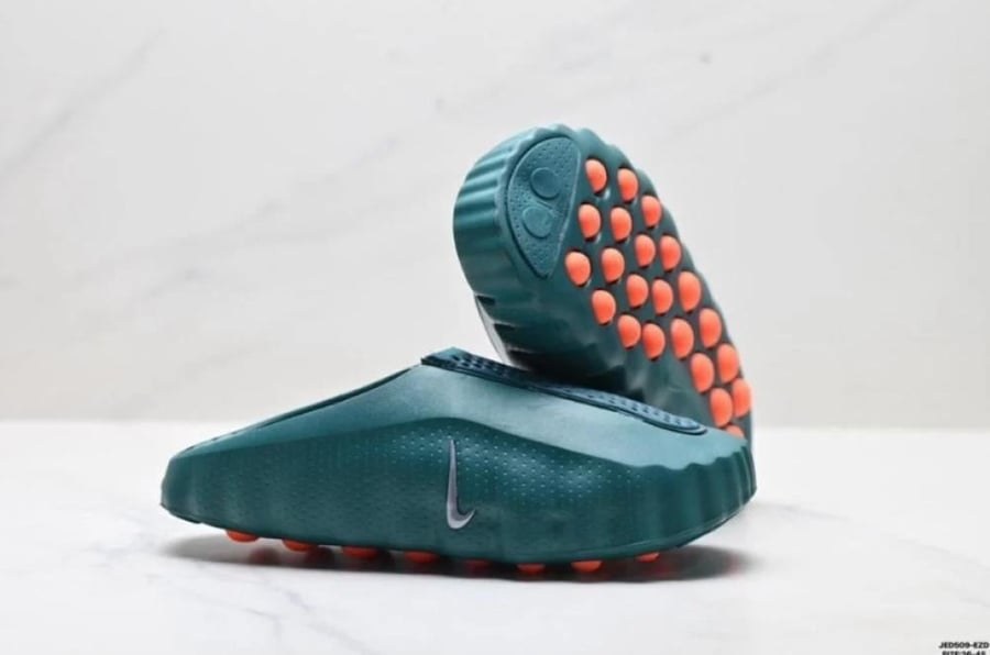 Nike Mind 001