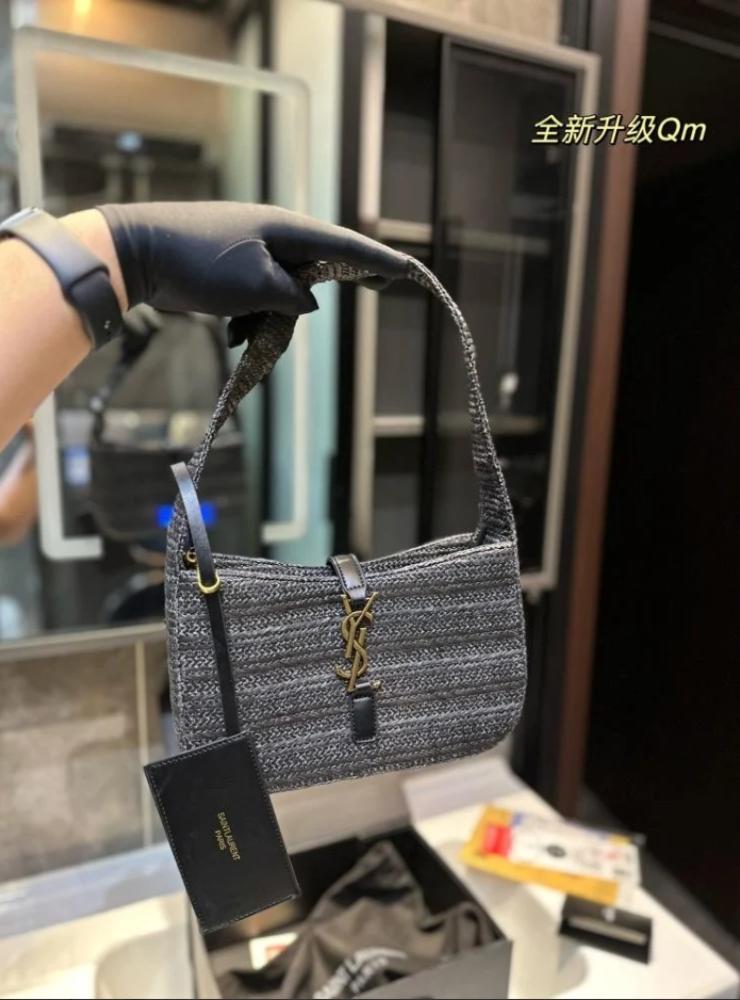Saint Laurent Le 5 à 7 shoulder bag in woven raffia and leather