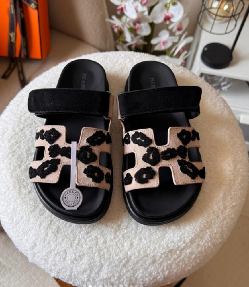 Hermes women