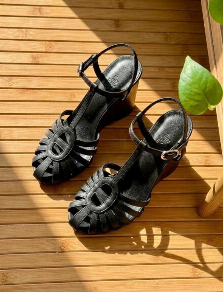 Hermes women