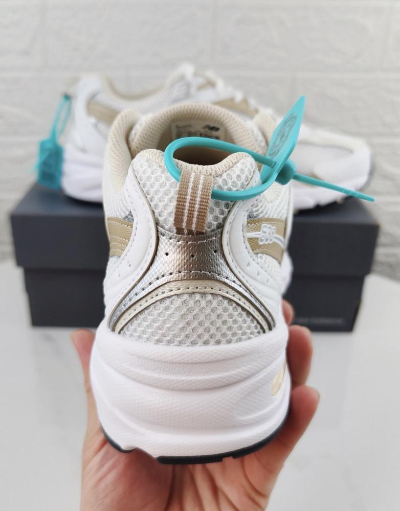 New Balance 530