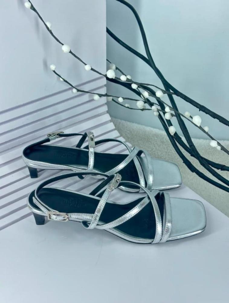 Hermes women
