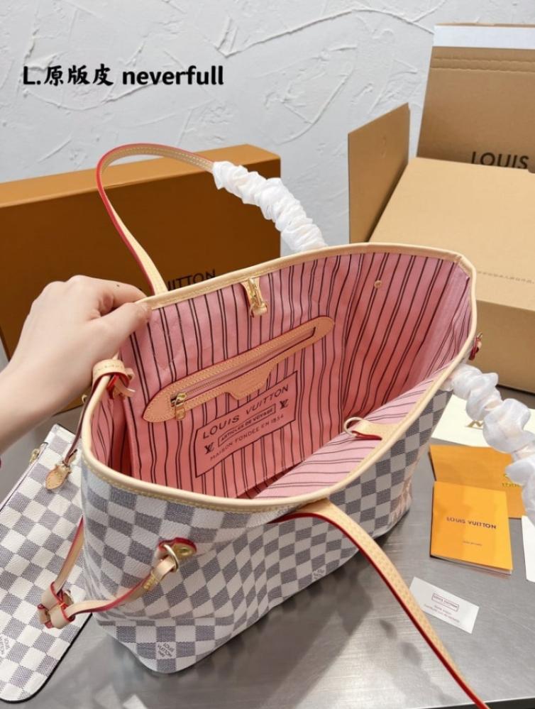 Louis Vuitton Neverfull MM Tote Bag in Damier Azur Canvas