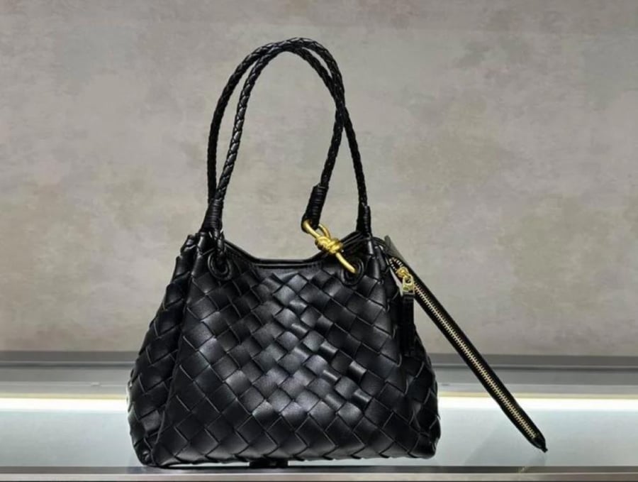 Bottega Veneta Parachute Shoulder Bag in black intrecciato leather