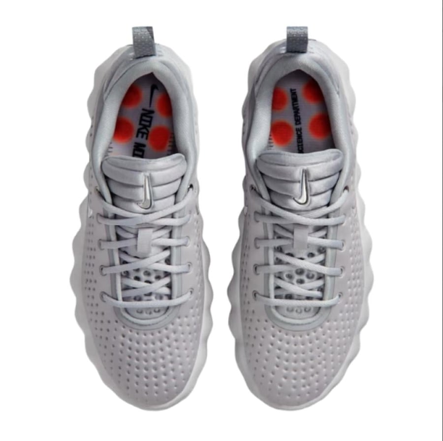 Nike Mind 002