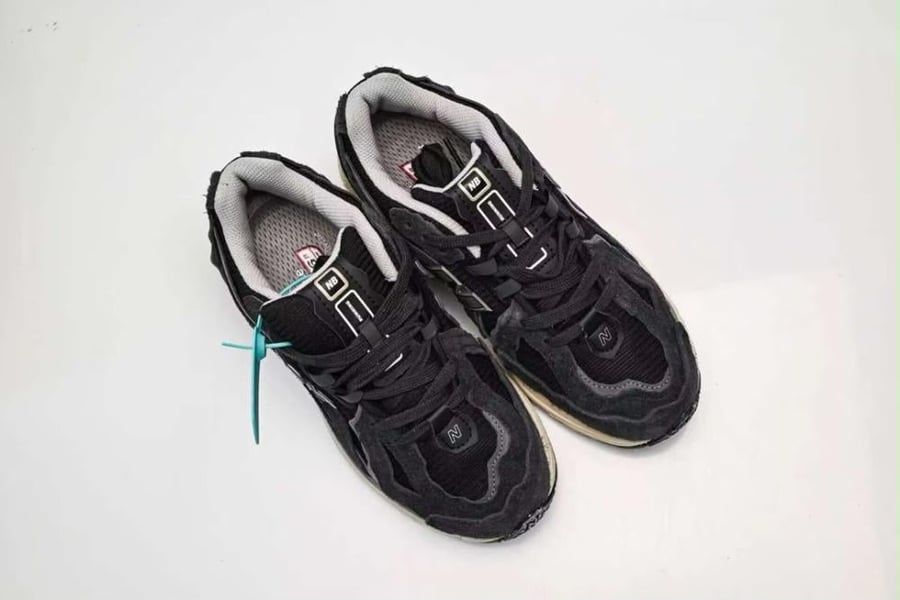 New Balance 1906