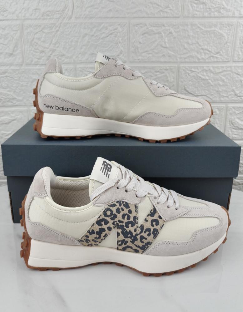 New Balance 327