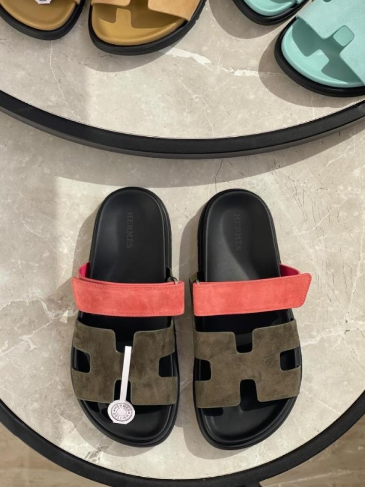 Hermes women