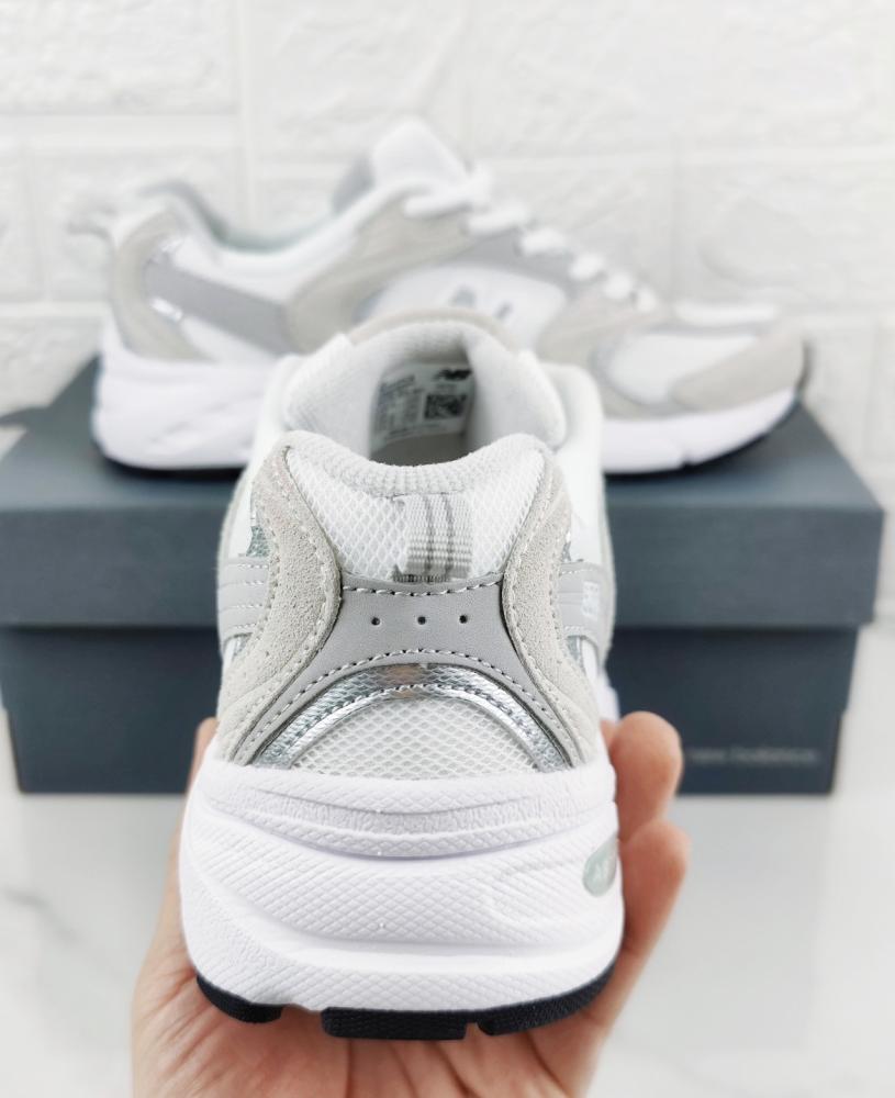 New Balance 530