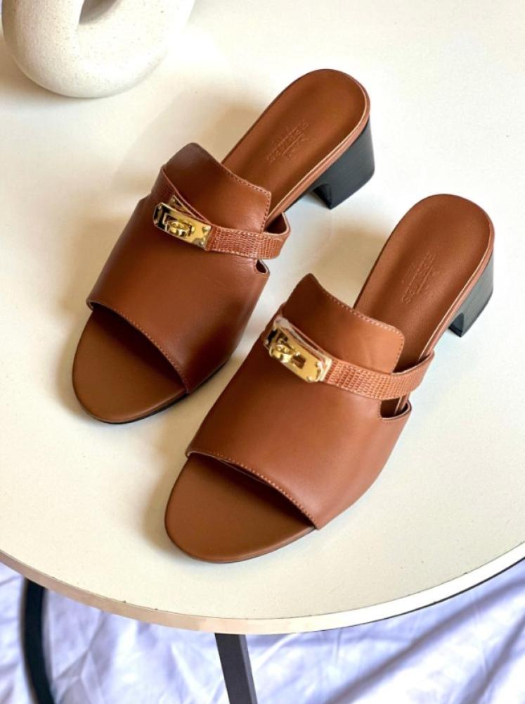 Hermes women