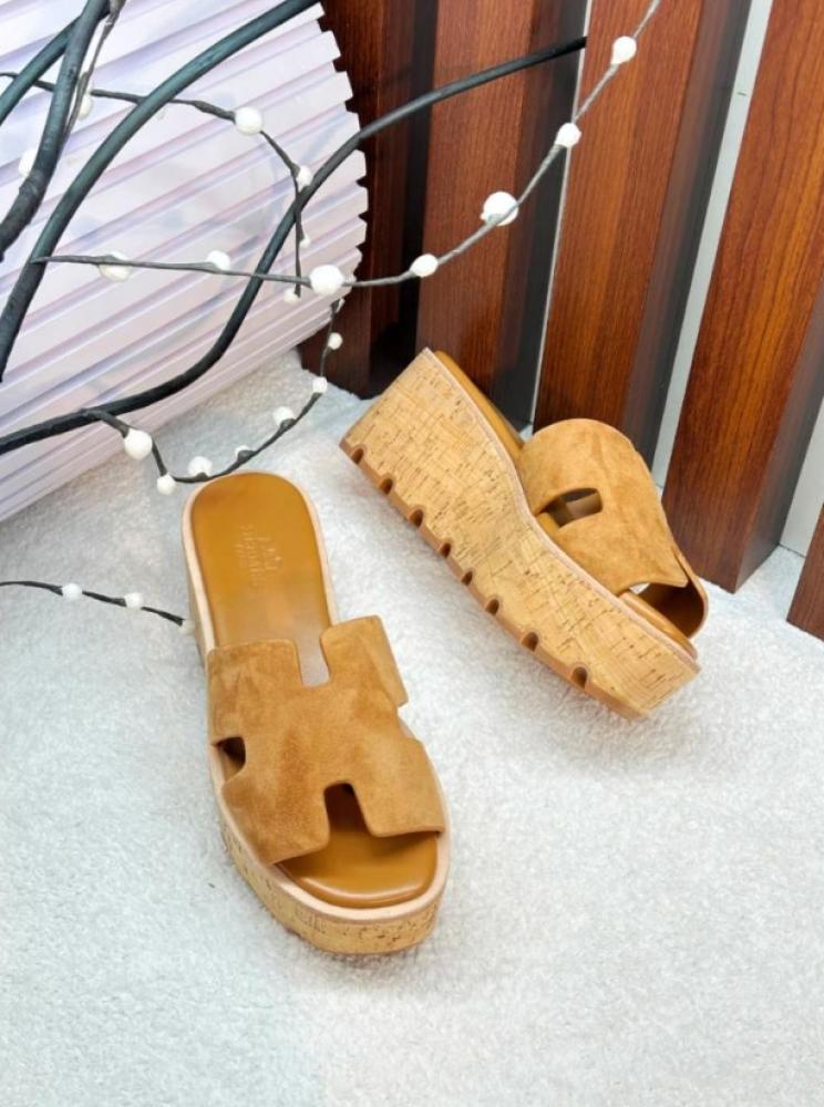 Hermes women