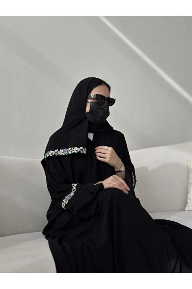 DEAL ABAYA عباية شمس من متجر ديل DEAL – قماش كتان فاخر بقصة نصف كلوش بتطريز ناعم