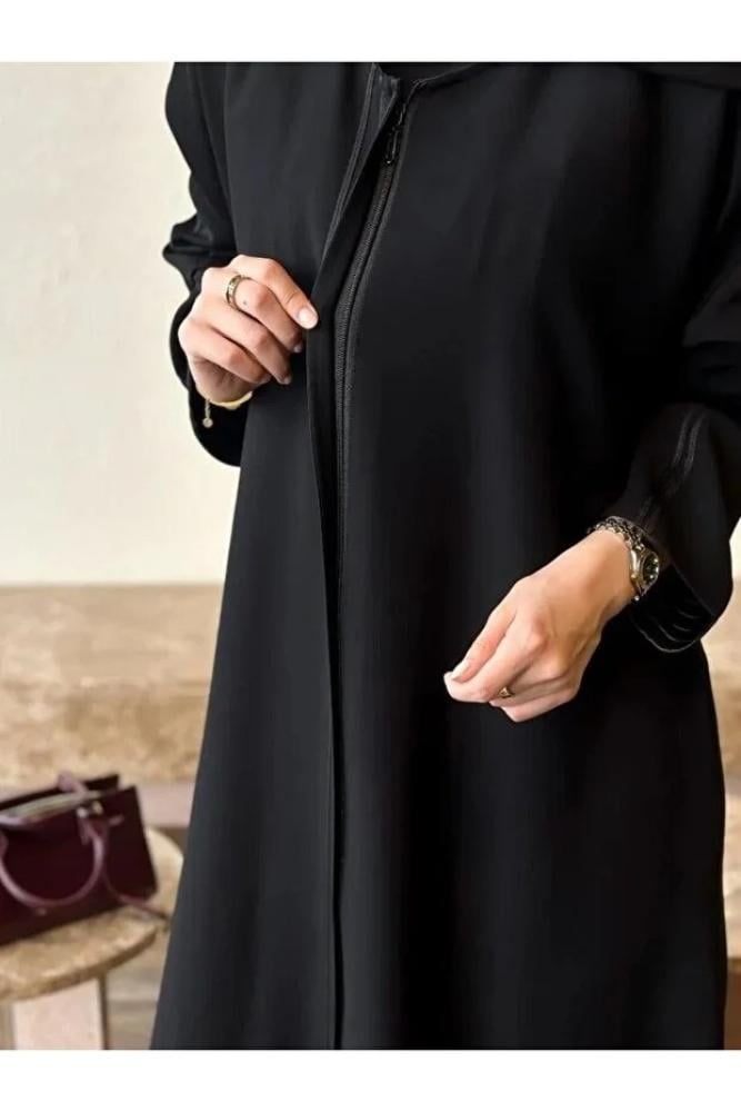 DEAL ABAYA عباية حنين من متجر ديل (DEAL) – بقماش كتان بقصة ربع كلوش