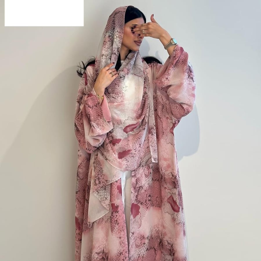 عباية لمياء