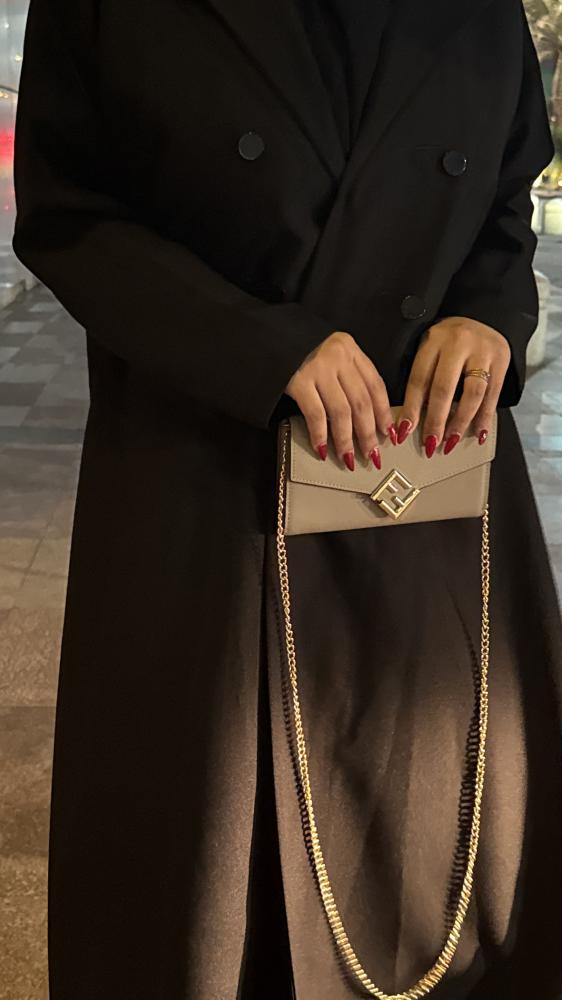 عباية ساره G10