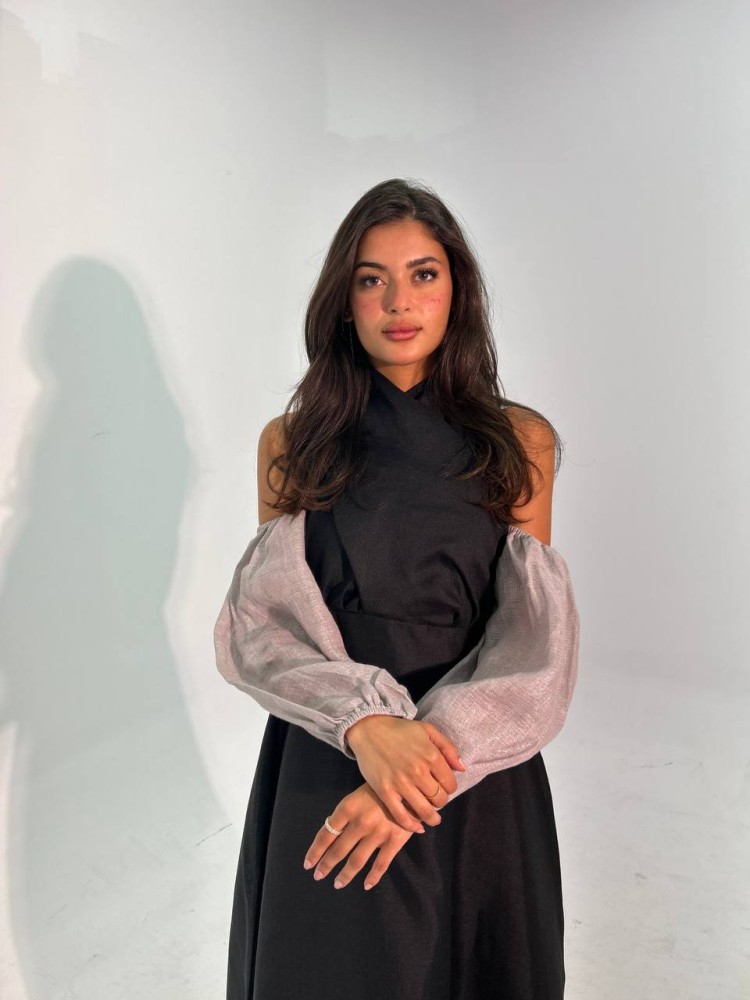 S16