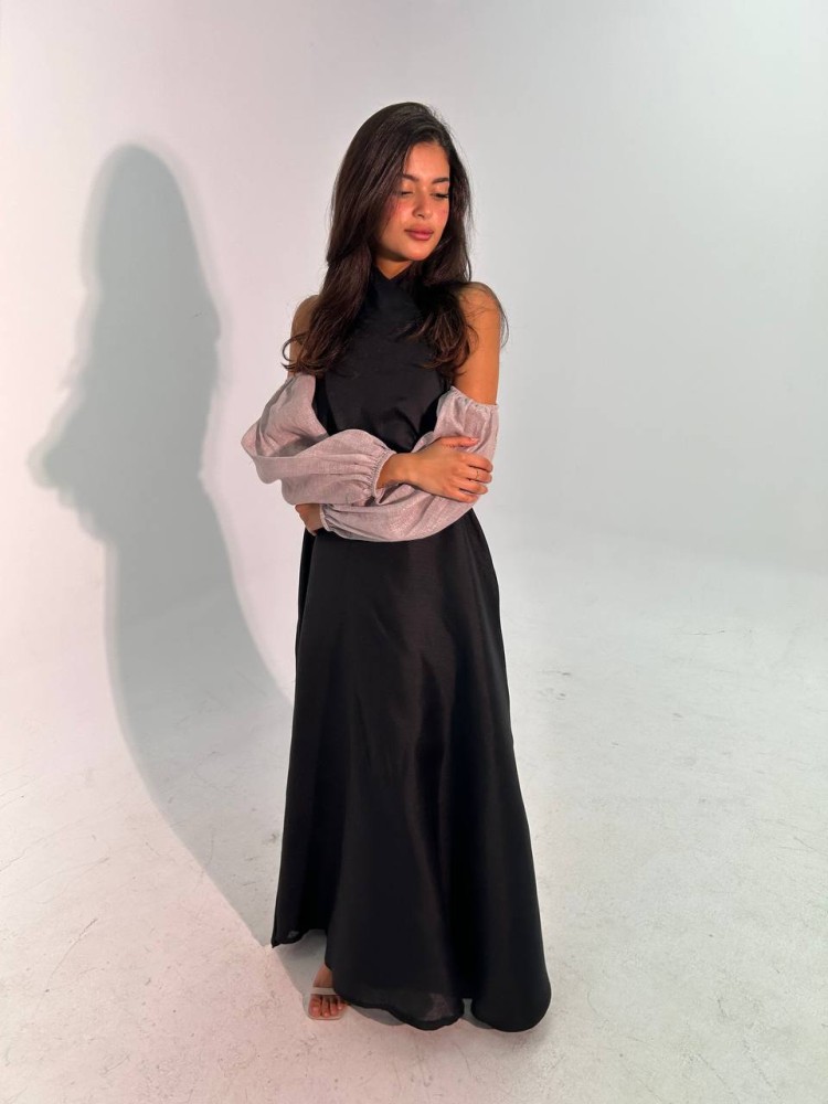 S16