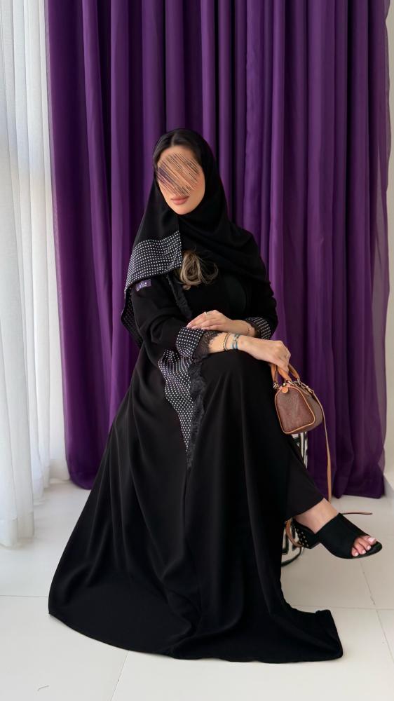 عباية عاليه بليزر بقماش كريب ملكي بدون بطانه كلفه اسود