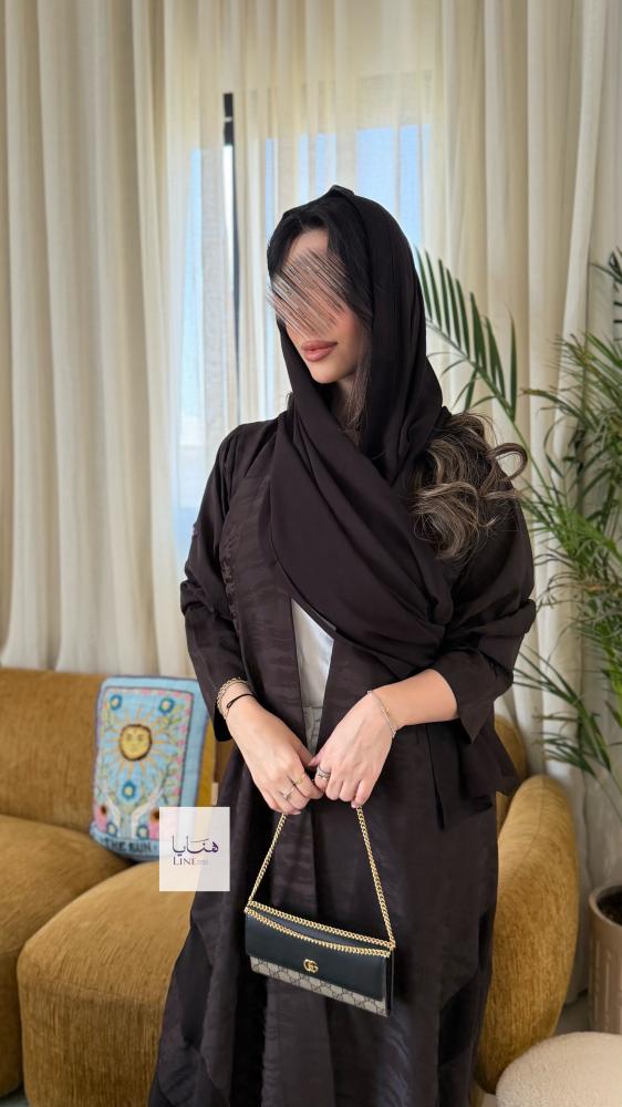 عباية عبير بقماش جاكار ارتي مع تدخيلات من الجوانب سراميك بني