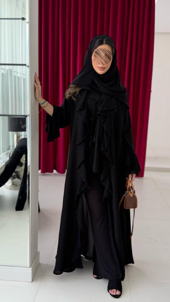 عباية ريناد بقماش بلاك بيري مع ربطه من الامام