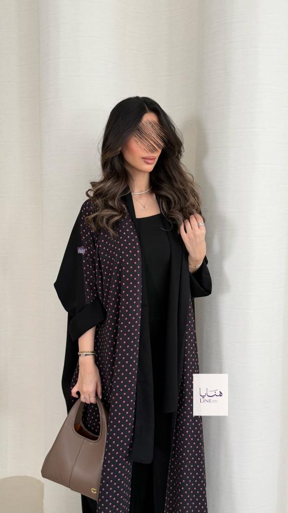 عباية تولاي بقماش كوبرا مع شيفون منقط وردي