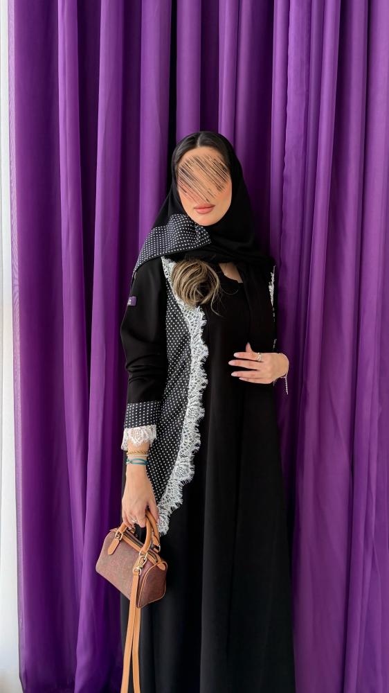 عباية عاليه بليزر بقماش كريب ملكي بدون بطانه كلفه ابيض