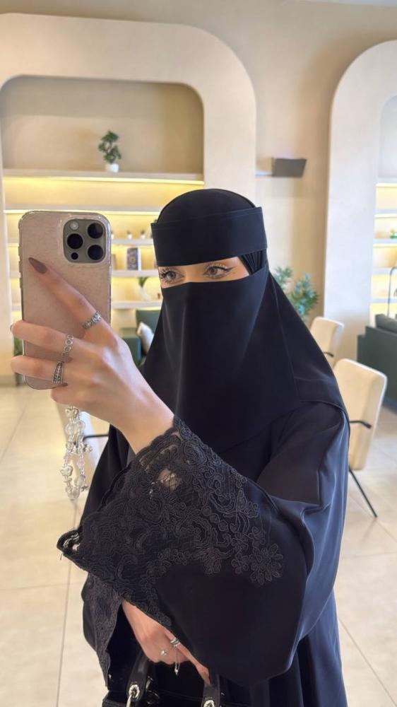 عباية راقية اكمام دانتيل