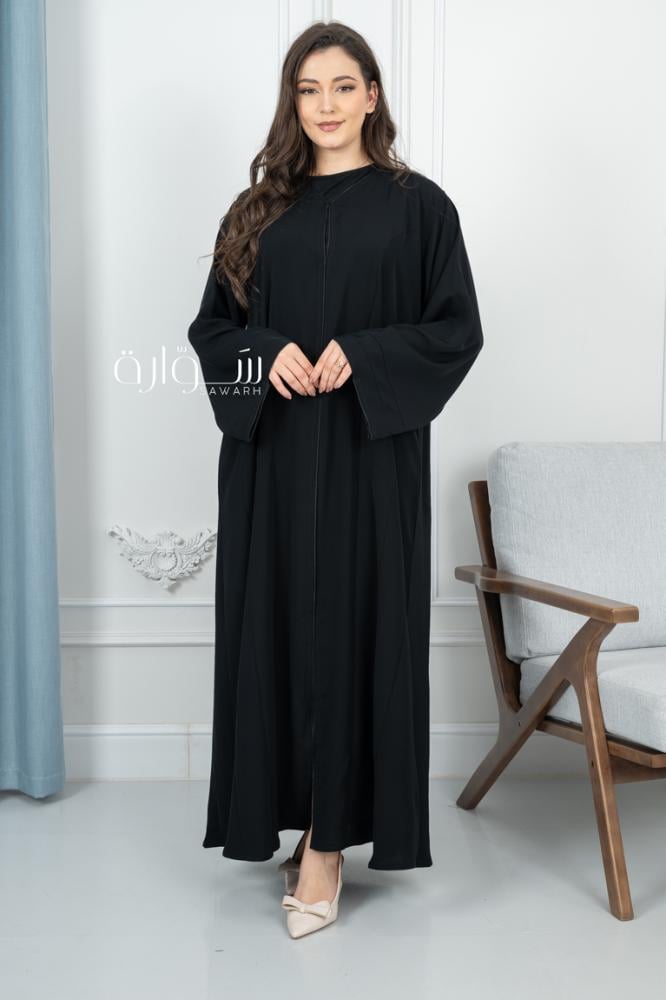 Thick abaya with thread on the sides