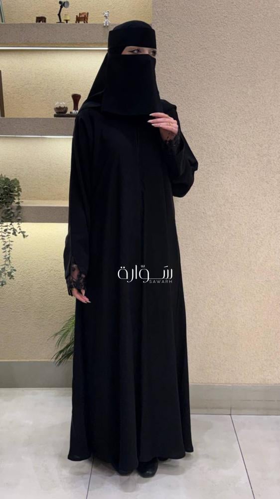 عباية ربع كلوش - دانتيل شك