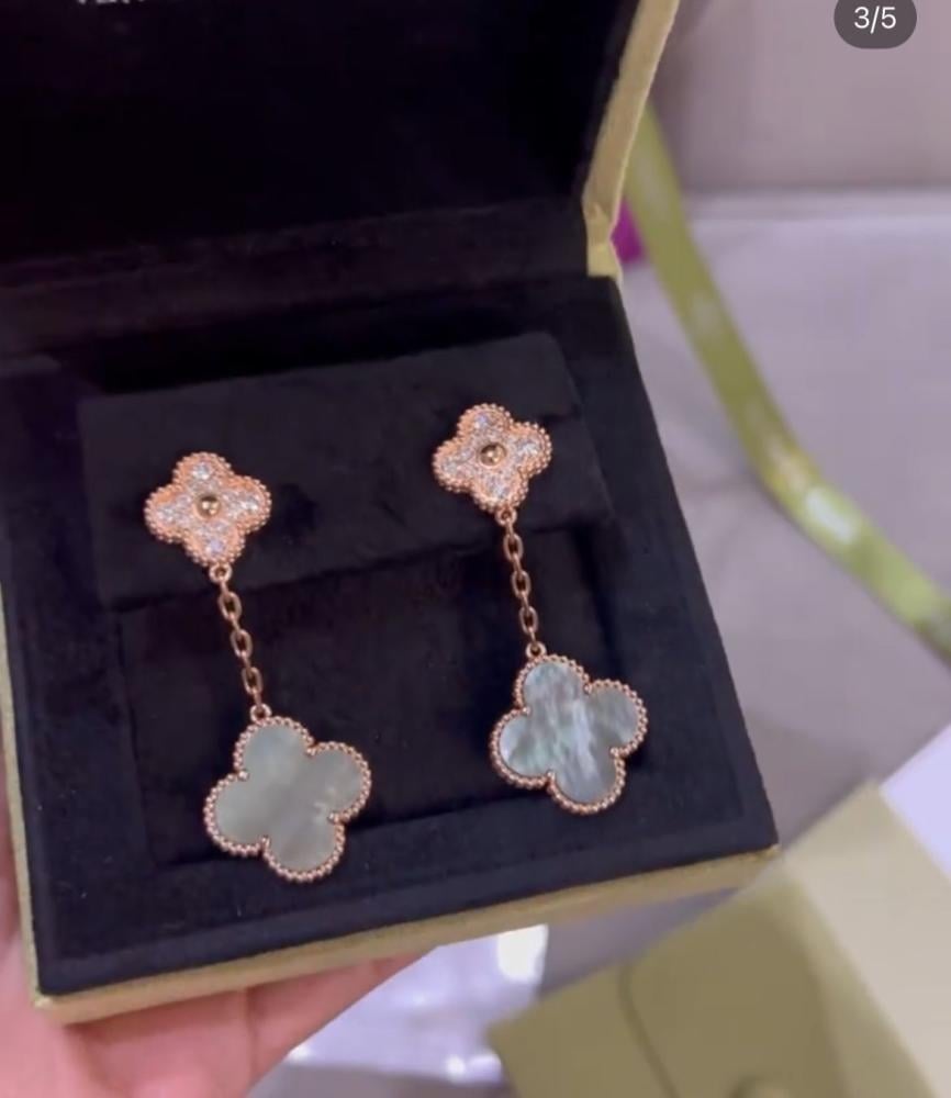 حلق فان كليف ذهب وردي الماس وحجر mother of pearl غامق