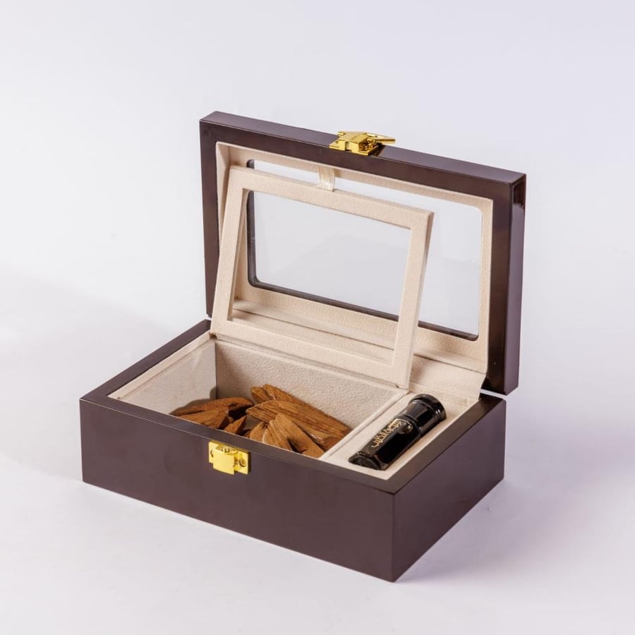 Gift box Oud stick and Oud oil