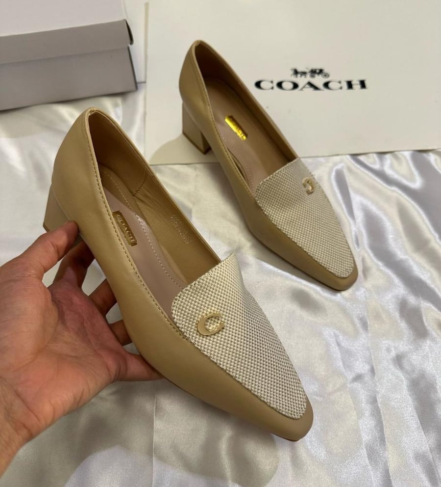 شوزات كوتش